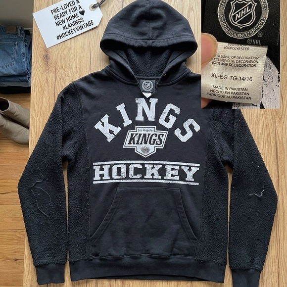 NHL Other - NHL Los Angeles Kings Black Crewneck Sweater with White Logo